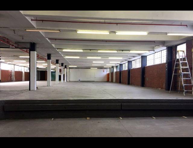 1,800M² WAREHOUSE TO LET IN MAITLAND